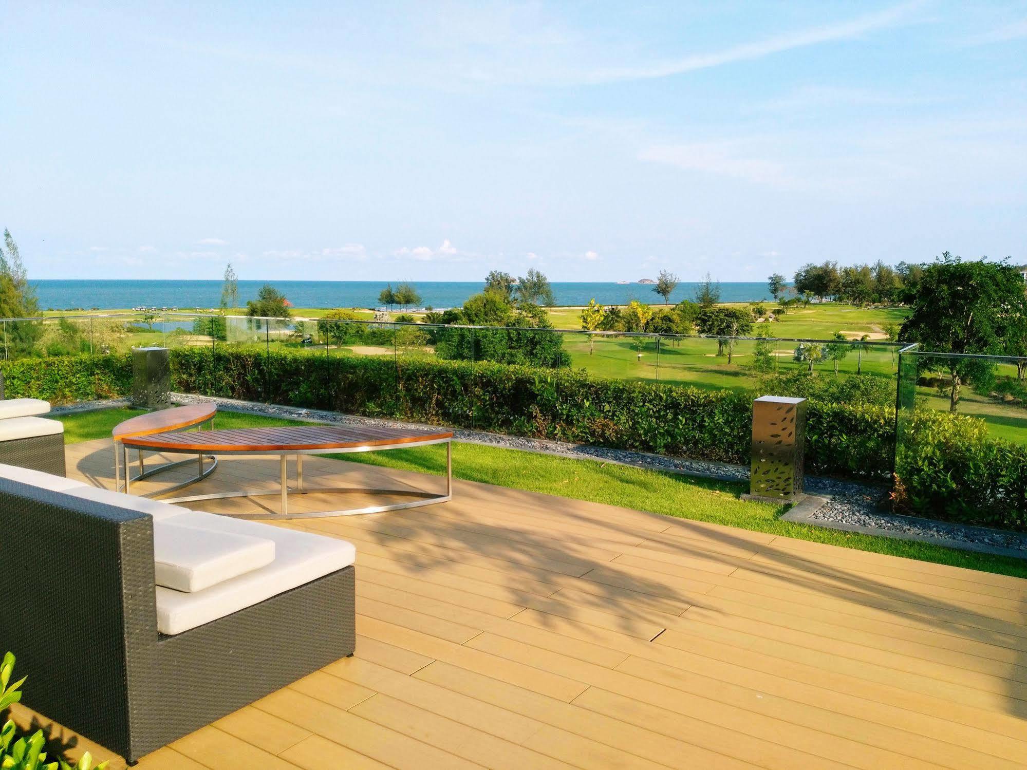 Autumn Hua Hin - The Sunset Room Esterno foto